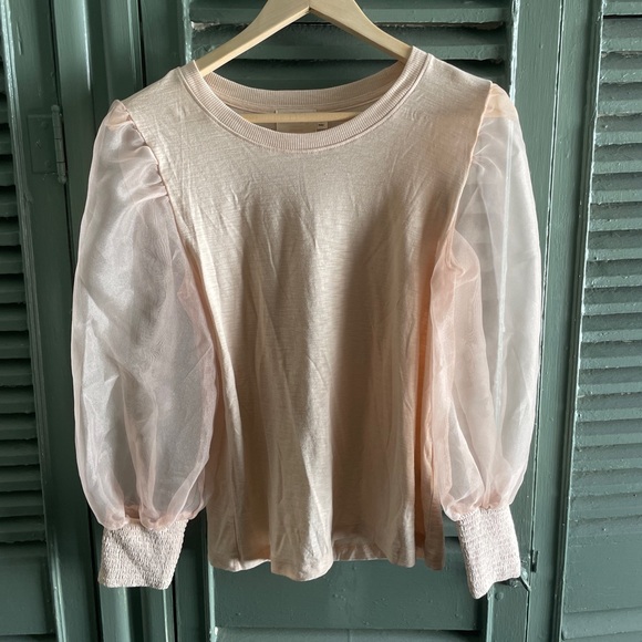 Nation LTD Top with Sheer sleeves - Picture 1 of 1
